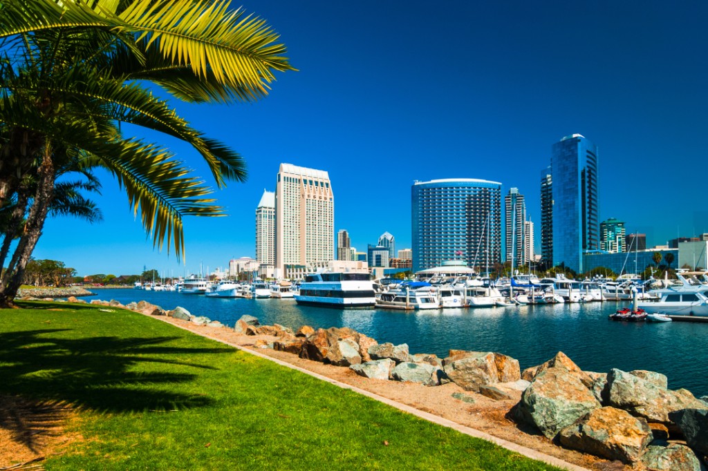 San Diego, CA skyline